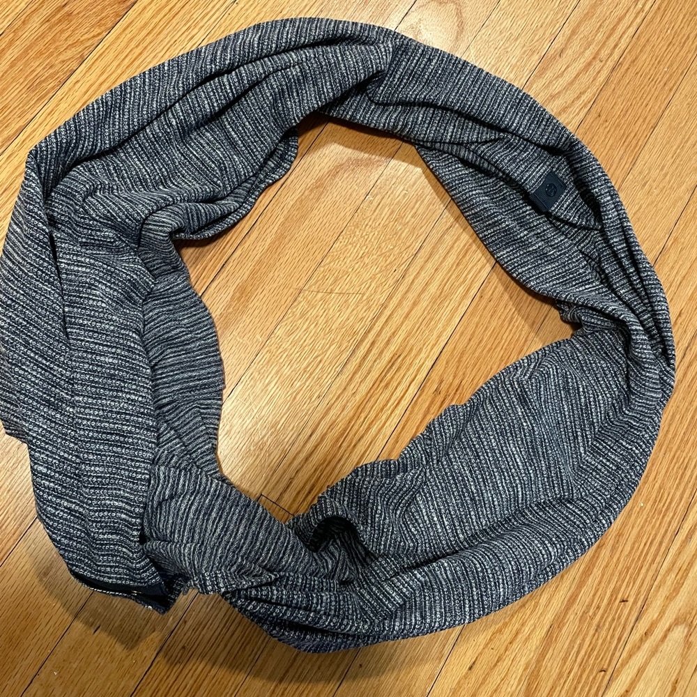 Lululemon Vinyasa Scarf - Customizable Circle Scarf